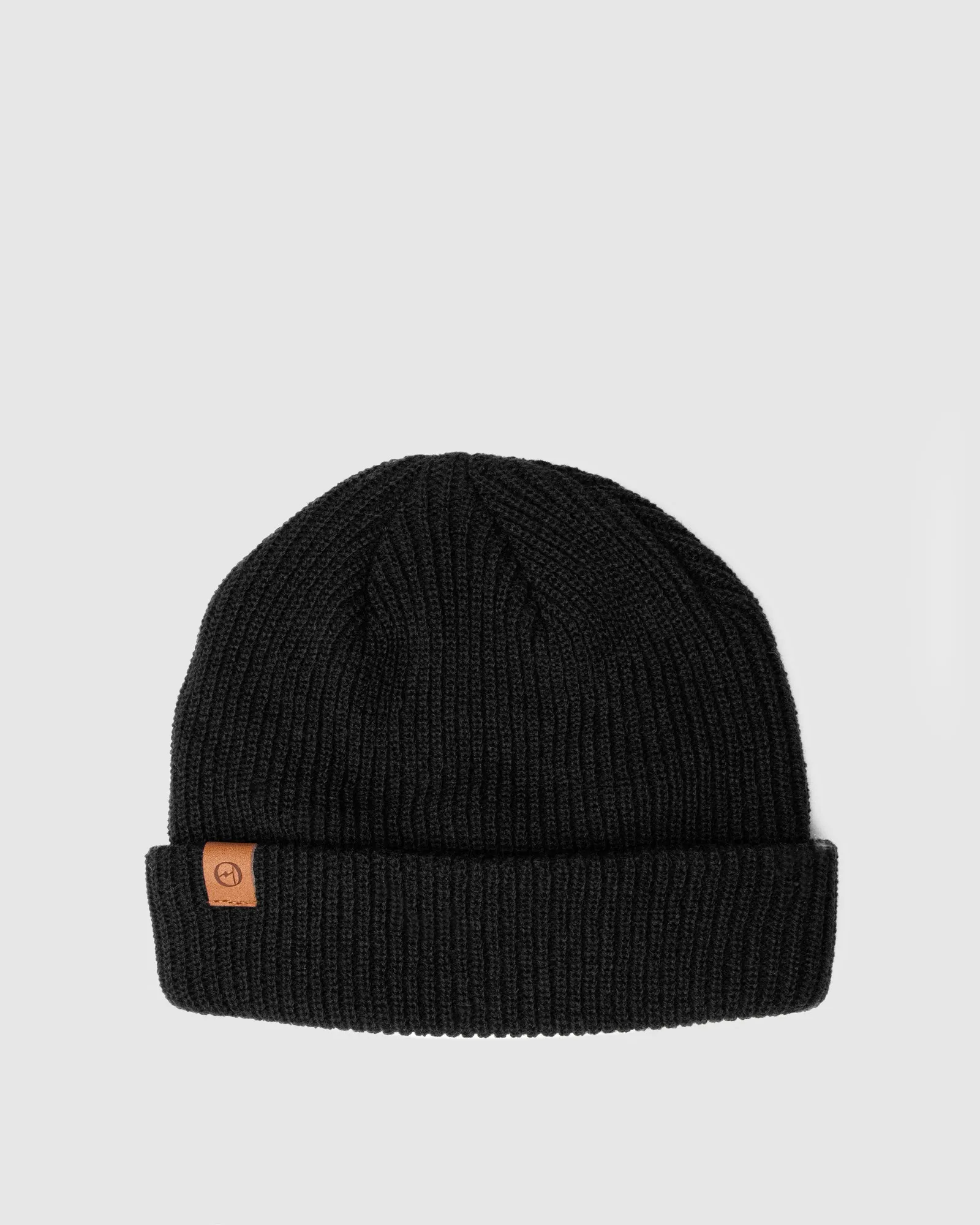 CORE BLACK BEANIE